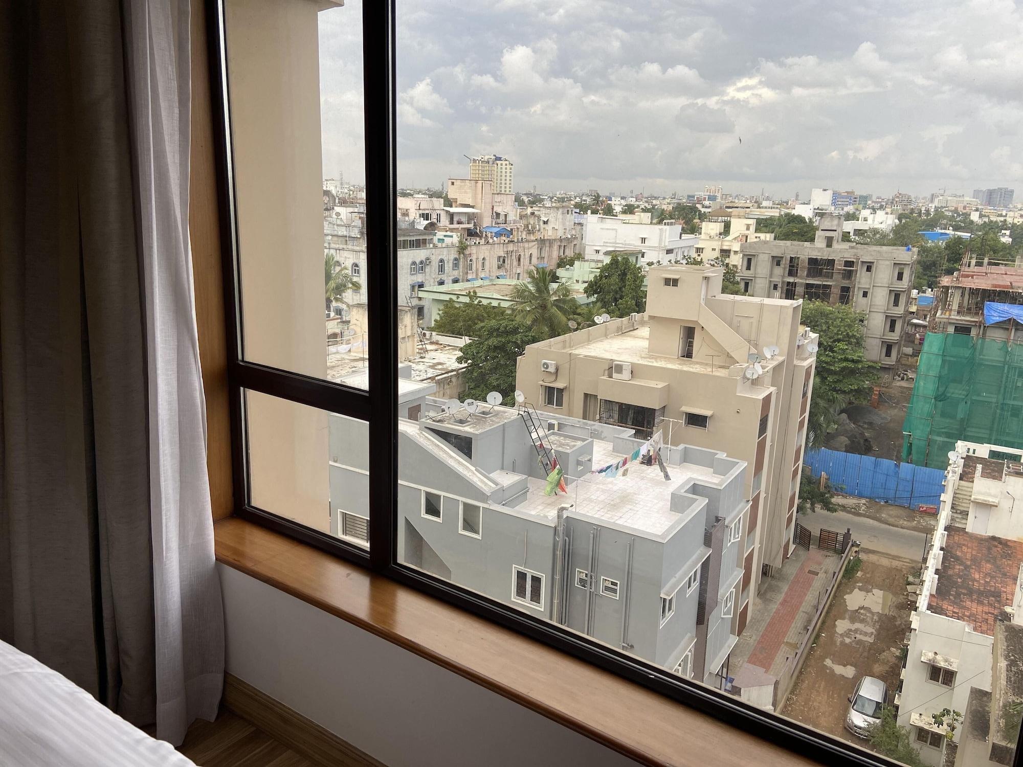 แกรนด์ เจนไน บาย จีอาร์ที โฮเต็ล Hotel เชนไน ภายนอก รูปภาพ View from a room
